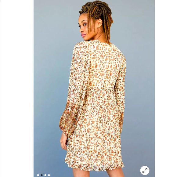 Shyla Pleated Mini Dress size Small - Picture 3 of 4